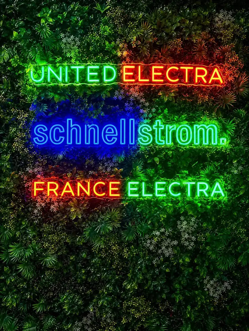 Illuminated Schnellstrom sign for a trade business